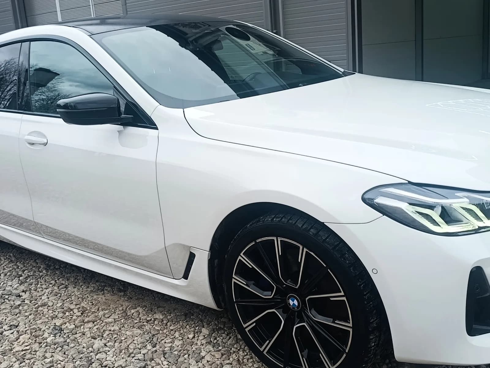 BMW 6 GT — Kėbulo poliravimas — pašalinti paviršiniai įbrėžimai, atkurtas švarus baltas blizgesys.
